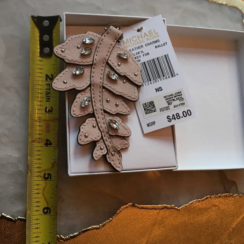 MICHAEL KORS Leather Charm!